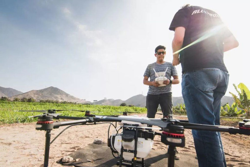 Có nên đầu tư máy bay phun thuốc trừ sâu không? dau tu may bay phun thuoc de lam tram phun dich vu DRONE1 Forum đầu tư máy bay phun thuốc trừ sâu để làm trạm phun dịch vụ