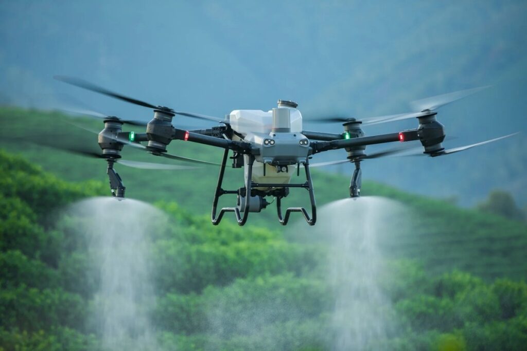 Máy bay xịt lúa giá bao nhiêu? Có nên đầu tư không? may bay phun thuoc tru sau co lon DRONE1 Forum máy bay phun thuốc trừ sâu cỡ lớn DJI Agras T50