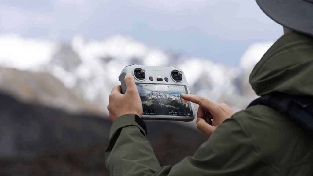 Hướng dẫn cách bay flycam cho người mới bắt đầu cach dieu khien flycam DRONE1 Forum Điều khiển flycam cất cánh trên màn hình điều khiển