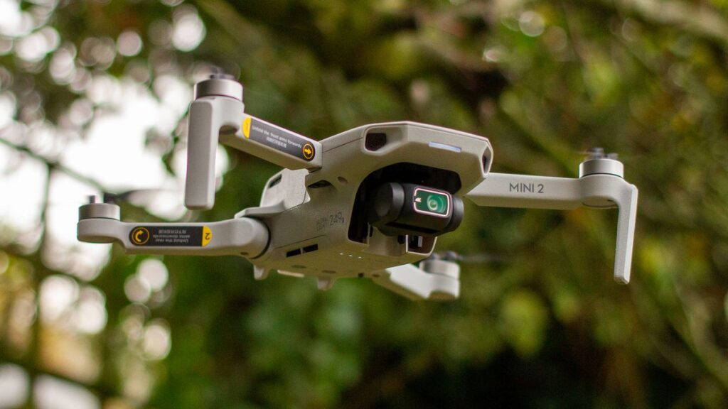 Top 8 flycam giá rẻ đáng mua cho người mới chơi flycam dji mini 2 gia re DRONE1 Forum Flycam DJI Mini 2 giá rẻ